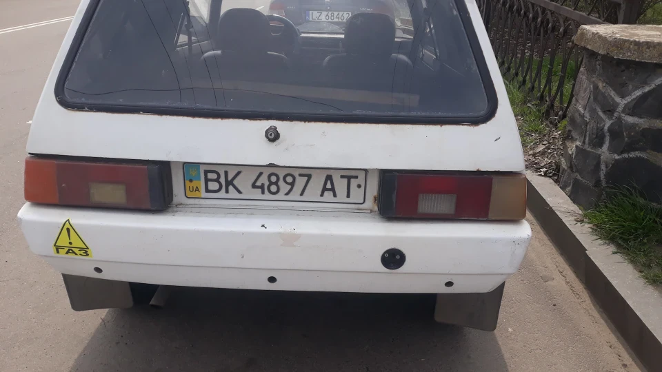ЗАЗ 1102 belyy Taureg 2