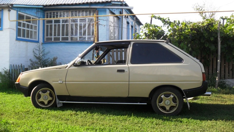 ЗАЗ 1102 Fast Workhorse 1.1 RS 4