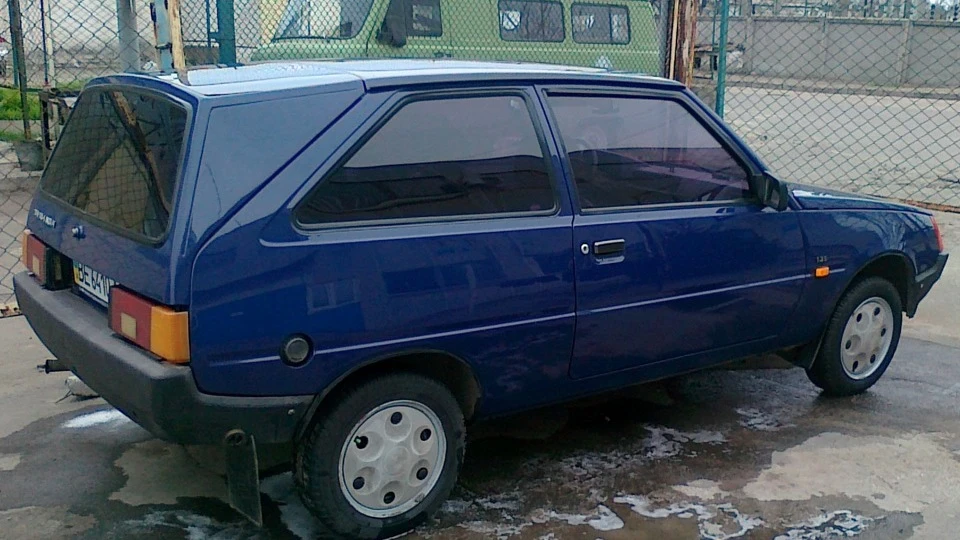 ЗАЗ 1102 міська 3