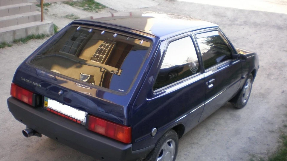 ЗАЗ 1102 просто синій автомобіль 3