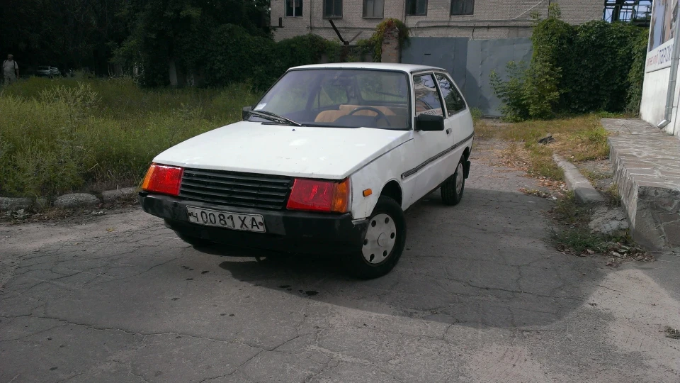 ЗАЗ 1102 Комарик