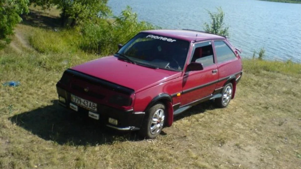 ЗАЗ 1102 Червоний дракон