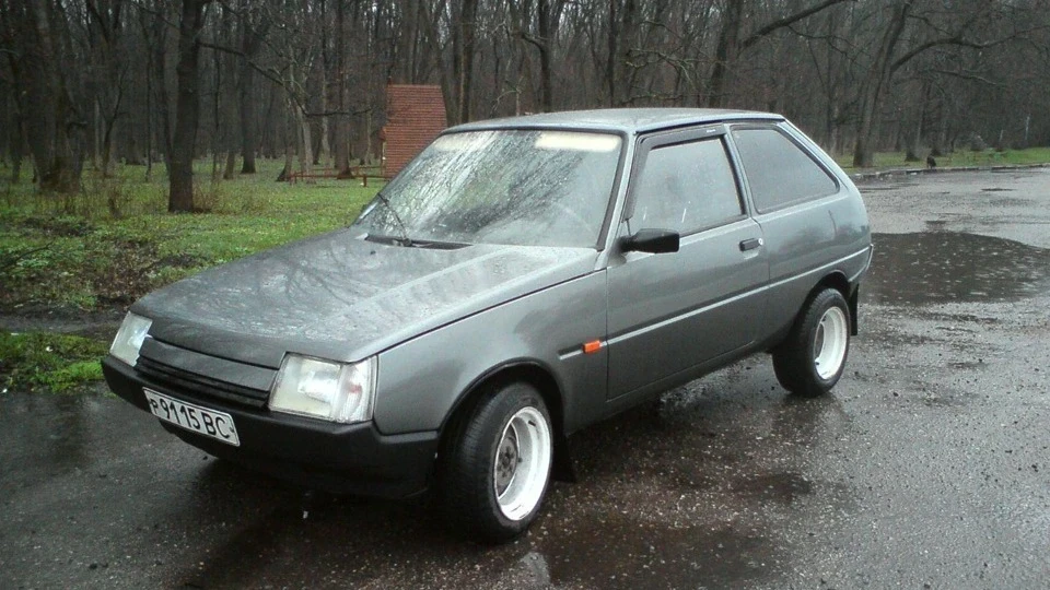 ЗАЗ 1102 мокрий асфальт 4