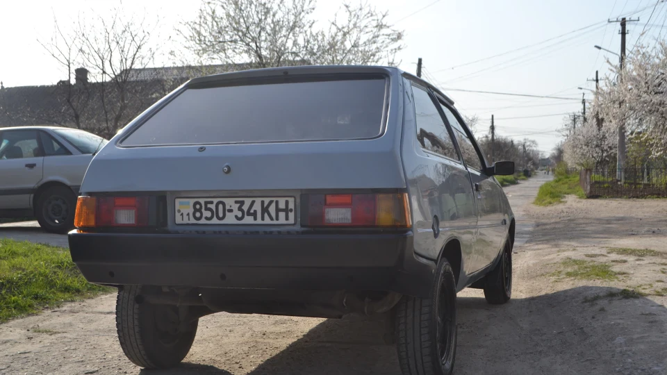 ЗАЗ 1102 Сіра бадьора) 3