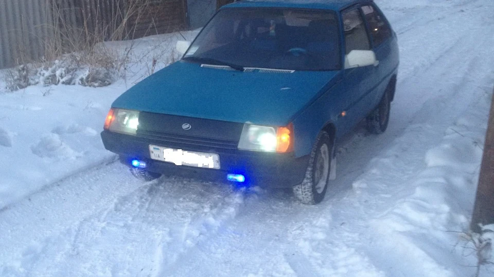 ЗАЗ 1102 синій птах 4