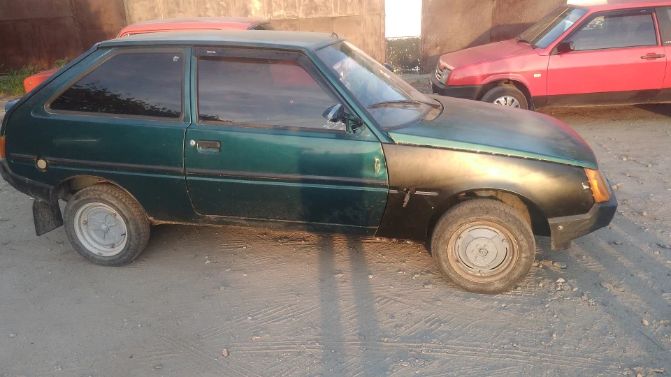 ЗАЗ 1102 Таваріг)