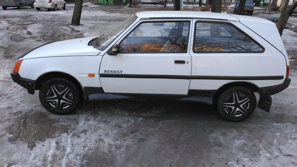 ЗАЗ 1102 Таврія 2
