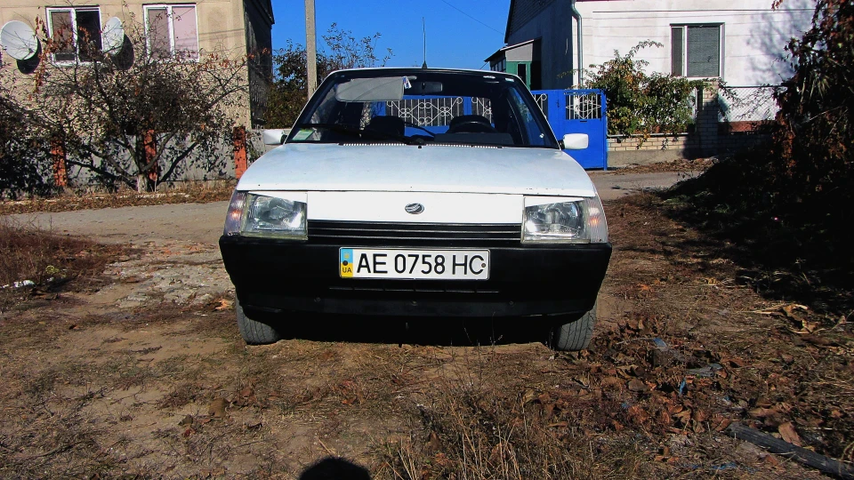 ЗАЗ 1102 Ввалюю) 5