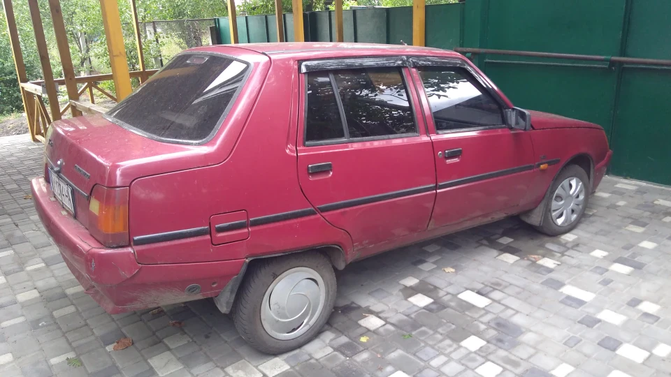 ЗАЗ 1103 1,2 люкс