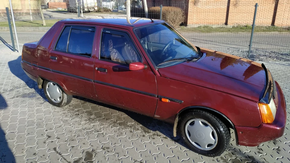 ЗАЗ 1103 червоний металік