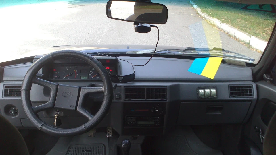 ЗАЗ 1103 Славута люкс 4