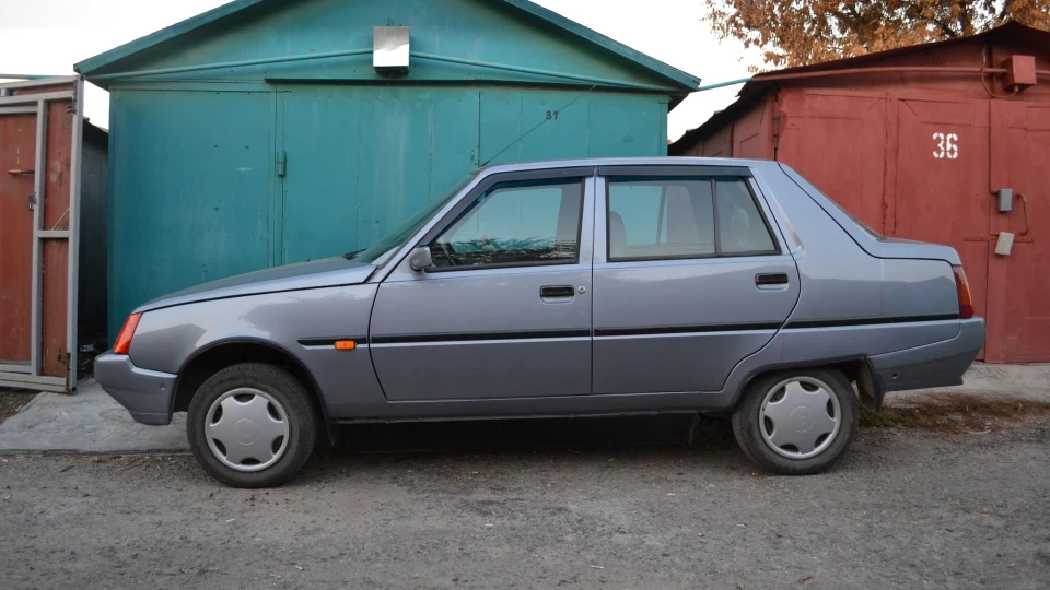 ЗАЗ 1103 Славута Люкс 2