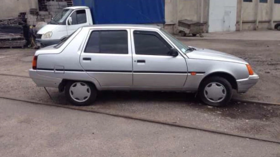 ЗАЗ 1103 Славута Люкс