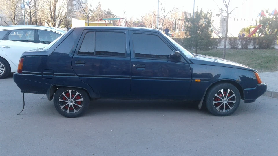 ЗАЗ 1103 Славута Люкс 2