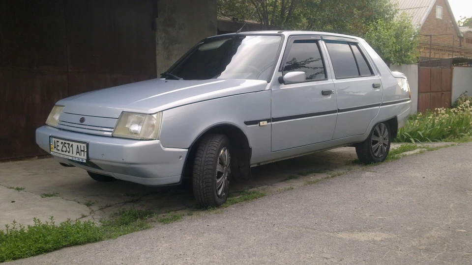ЗАЗ 1103 ZAVALON