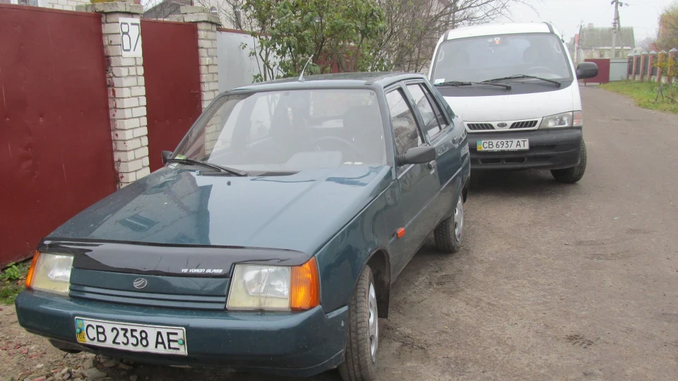 ЗАЗ 1103 Зелений шершень 3