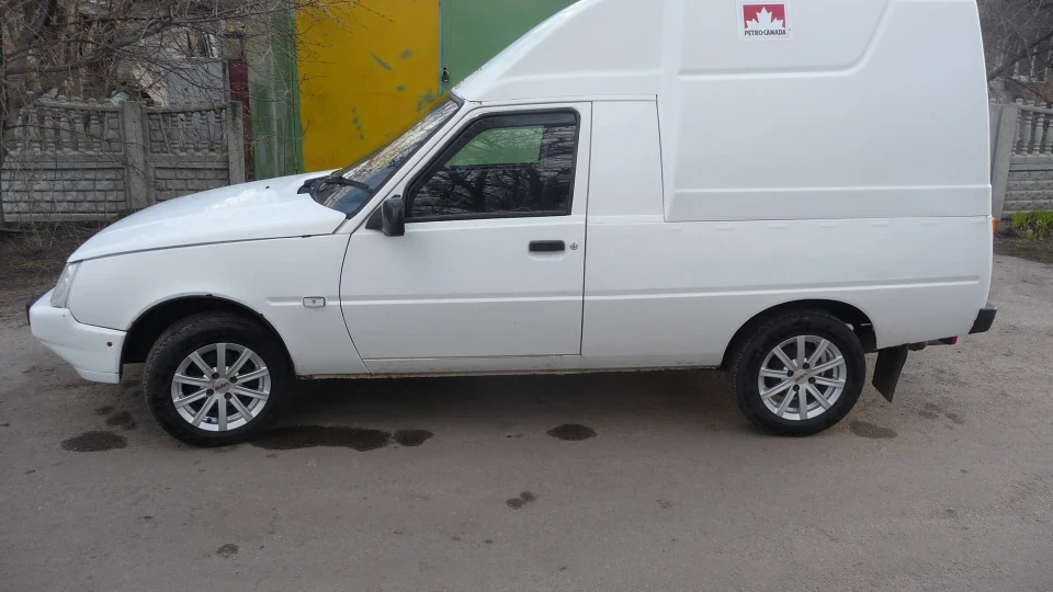 ЗАЗ 1105 1.3 Si 4
