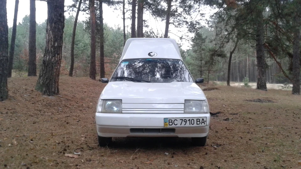 ЗАЗ 1105 і моя 1102 2002 рік дзижчання