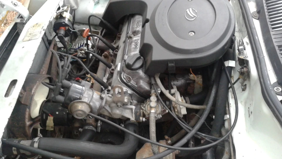 ЗАЗ 1105 і моя 1102 2002 рік дзижчання 5