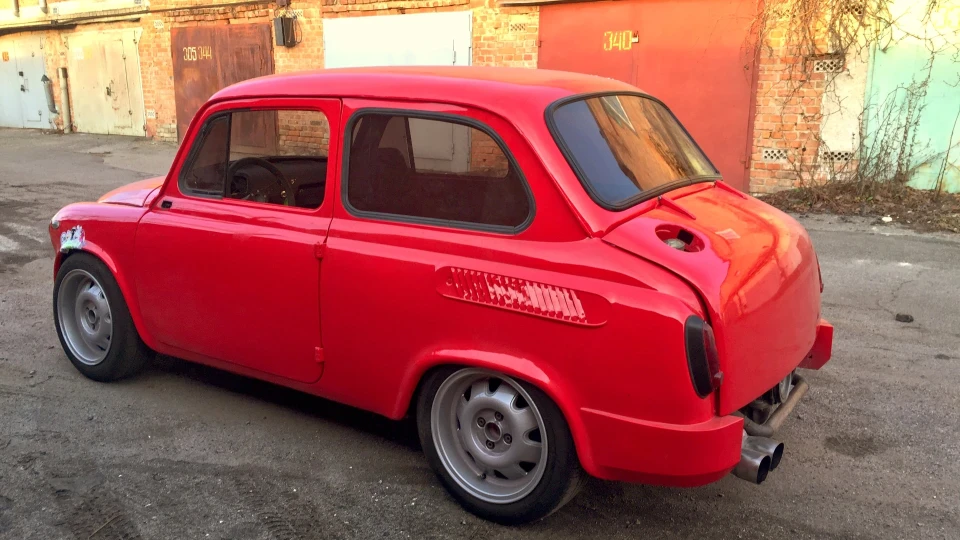 ЗАЗ 965 червоний 3