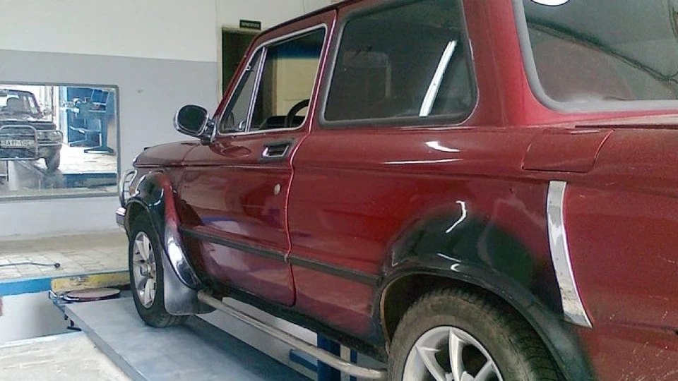 ЗАЗ 968 червоний металік 2