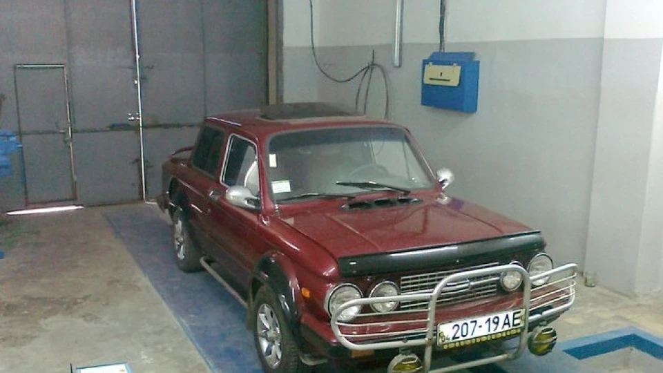 ЗАЗ 968 червоний металік 3