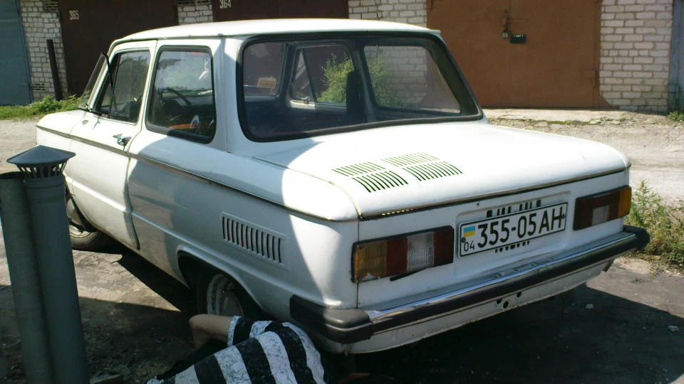ЗАЗ 968 м БІЛИЙ 4