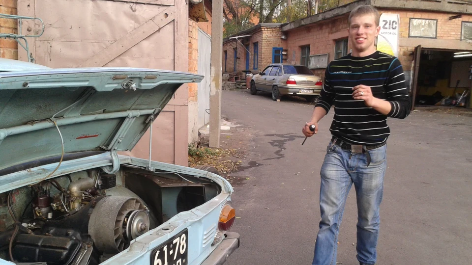 ЗАЗ 968 небесного кольору 3