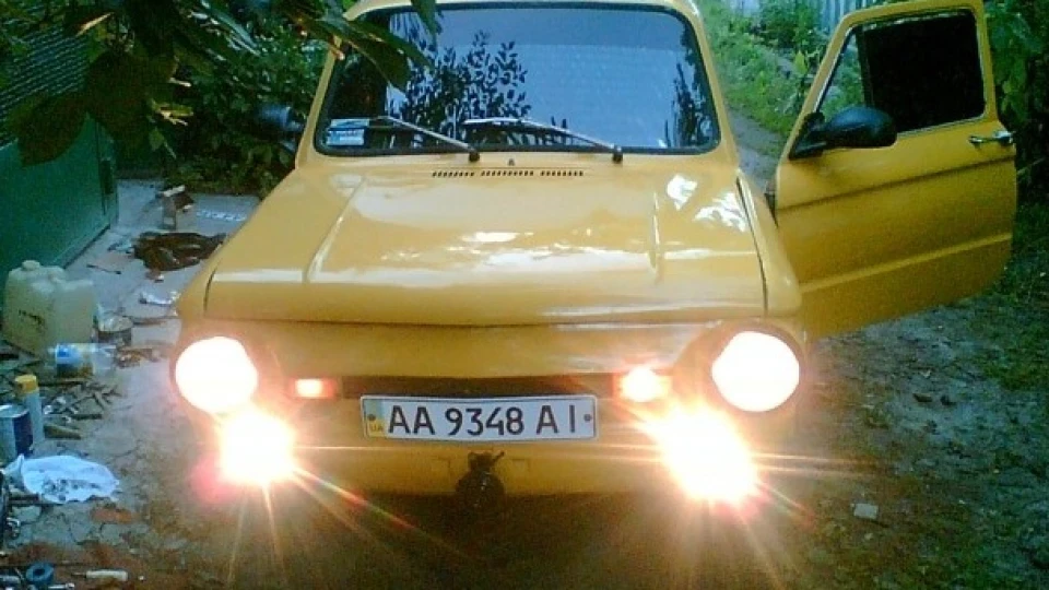 ЗАЗ 968 фіолетовий білий 4