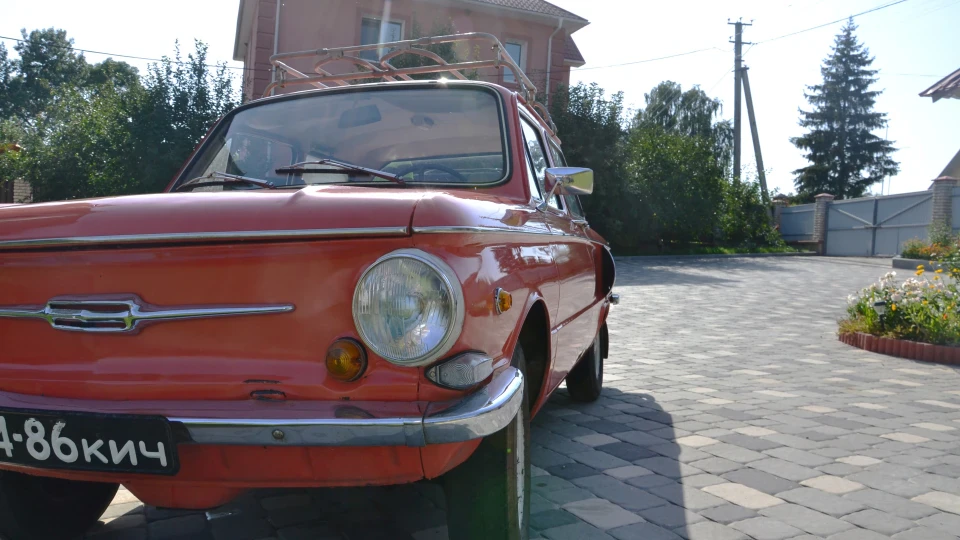 ЗАЗ 968 Rote Koralle 5