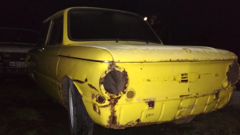 ЗАЗ 968 жовтий низький