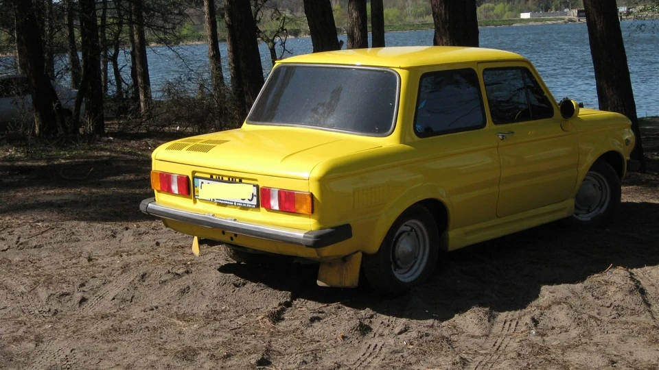 ЗАЗ 968 жовтий субмарина 2