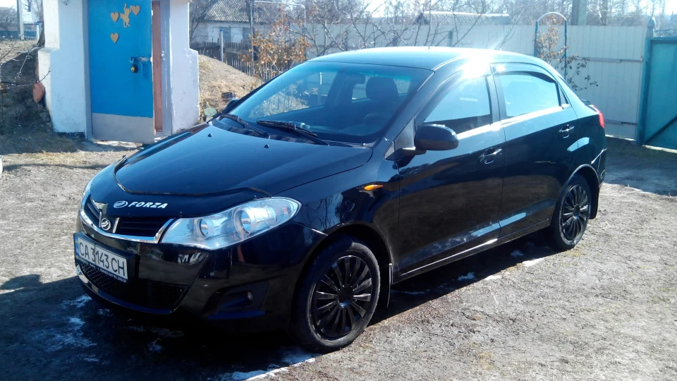 ЗАЗ Forza чорна
