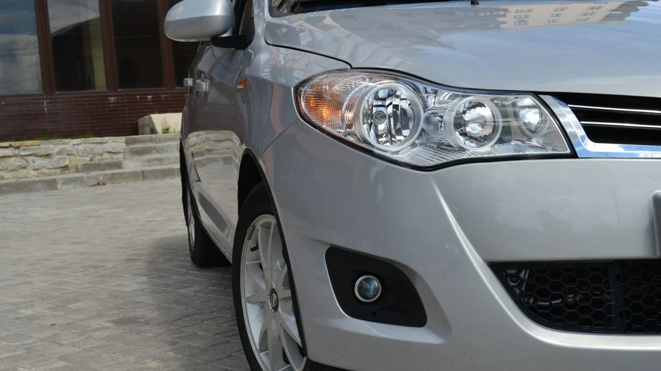 ЗАЗ Forza Luxury 3