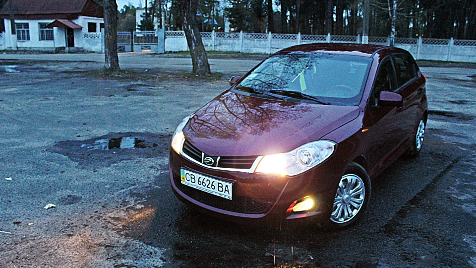 ЗАЗ Forza темний гранат 1.5L 109hp 4