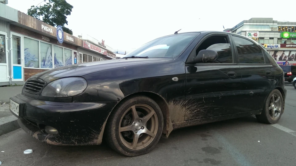 ЗАЗ Lanos Hatch. Темний супутник