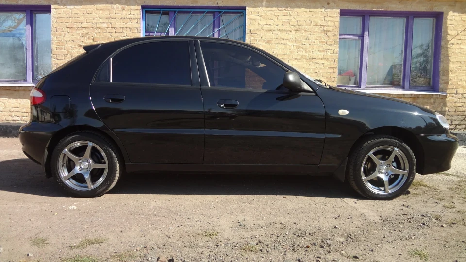 ЗАЗ Lanos Hatch. Темний супутник 5
