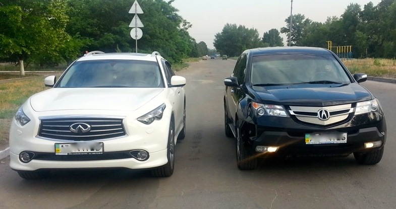 Порівняння Acura MDX (2 gen) та Infiniti FX (2 gen). (до рейсталінгу) 2