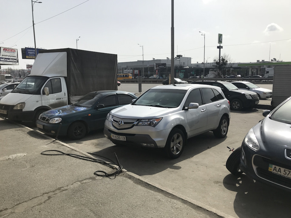 Помив, перевзув Сірого. 1