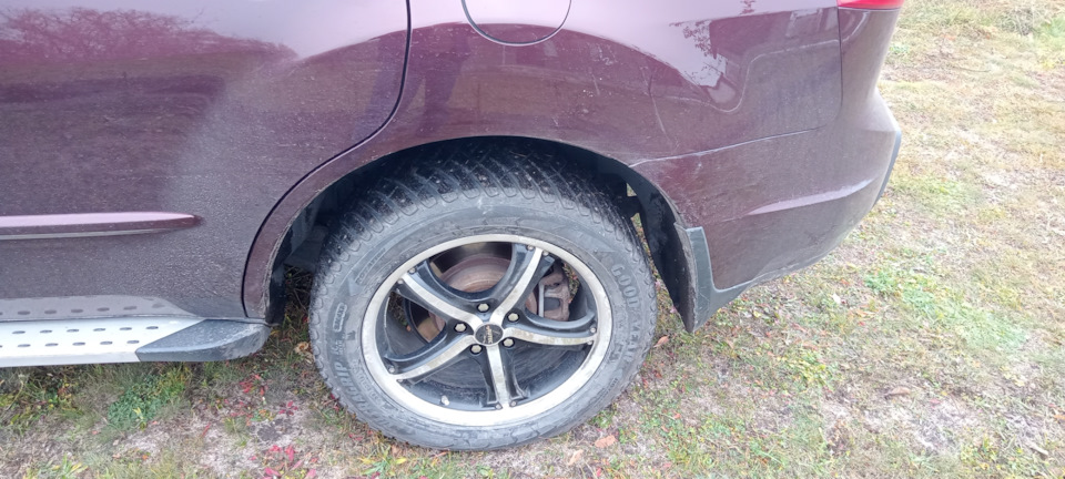 Перевзути зимові черевики Goodyear UltraGrip Ice Arctic SUV 255/50 R19 2