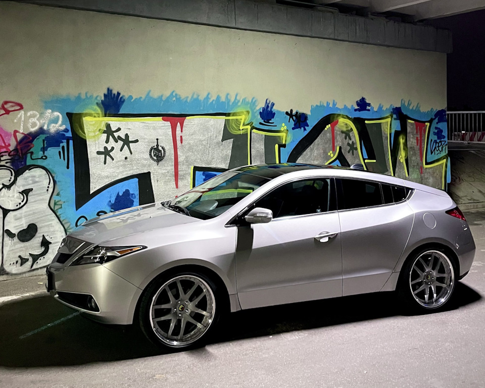 Осінні фото Acura ZDX 3