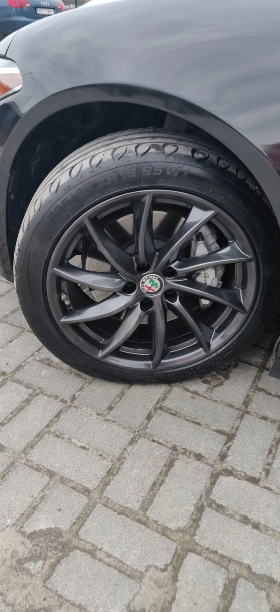 Шині Taurus UHP 225/45 R18