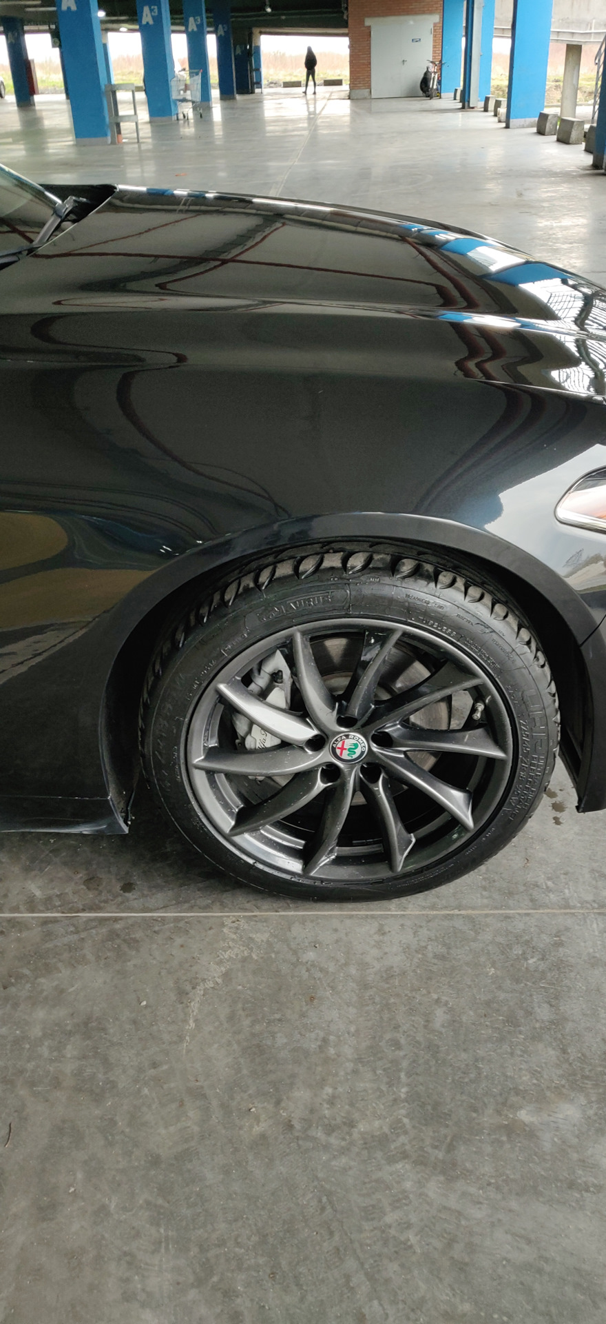 Шині Taurus UHP 225/45 R18 3