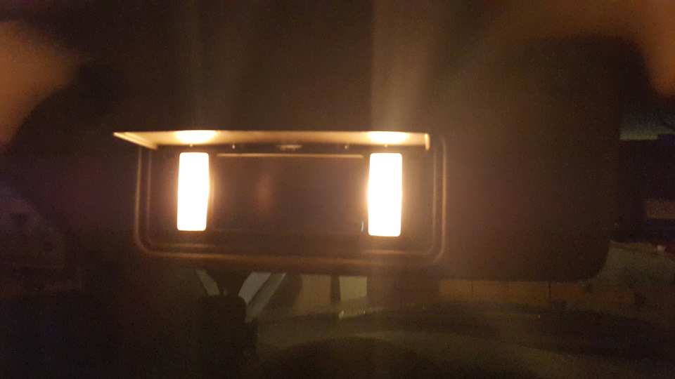 Козирки з підсвічуванням 3