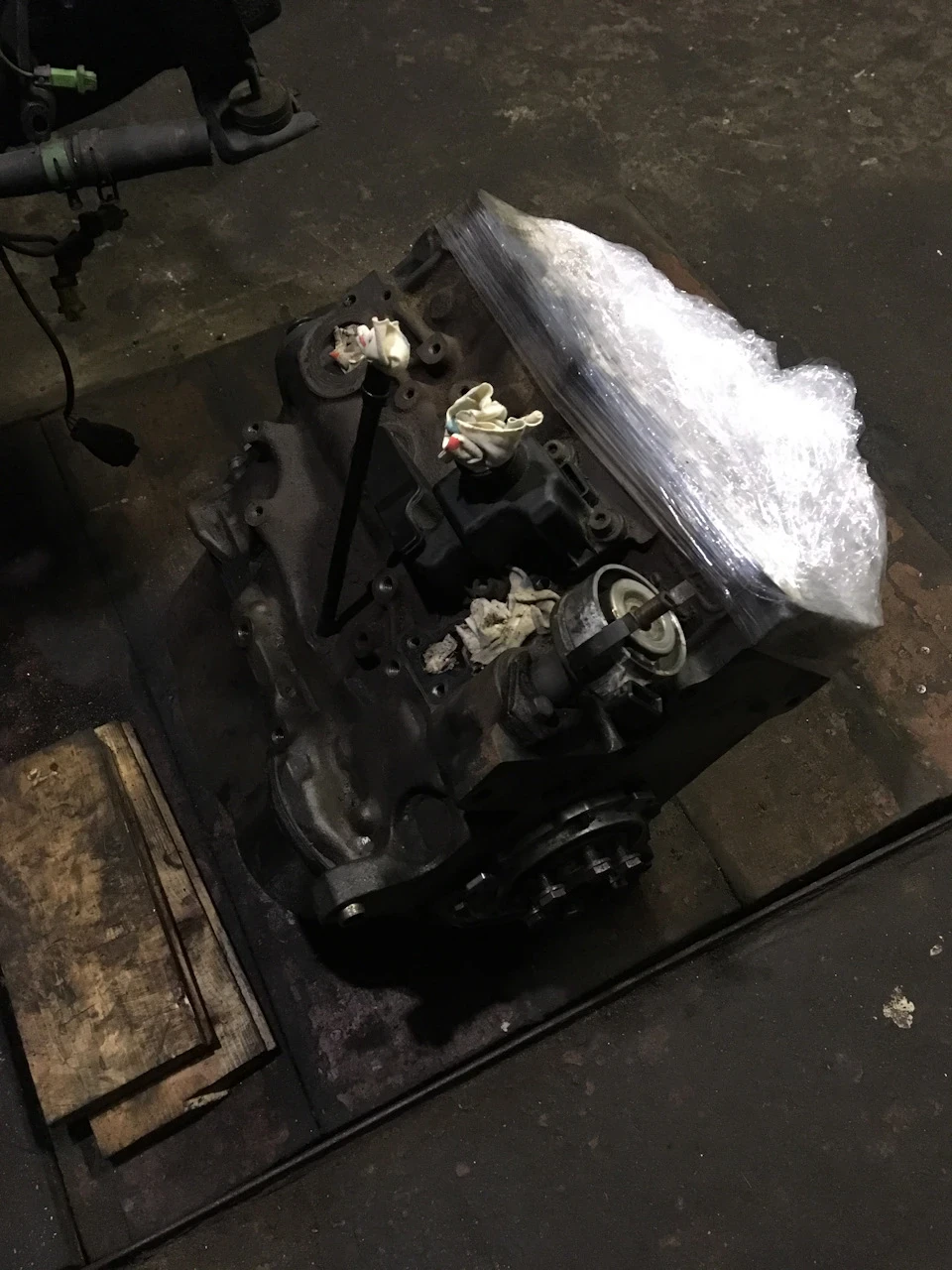 Двигун від Audi 80 B4 2.0 ABK акпп