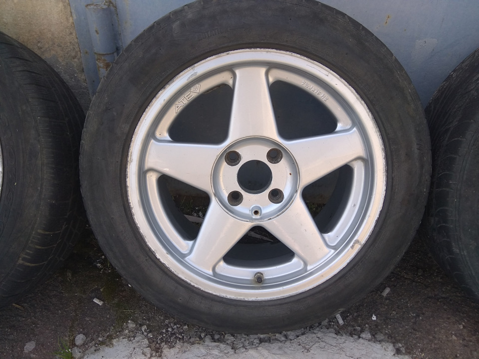 Azev R16 4x108 продаю. 5