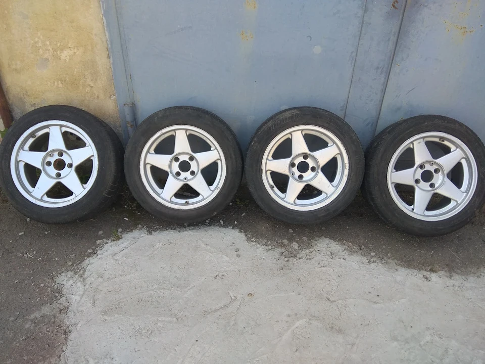 Azev R16 4x108 продаю.