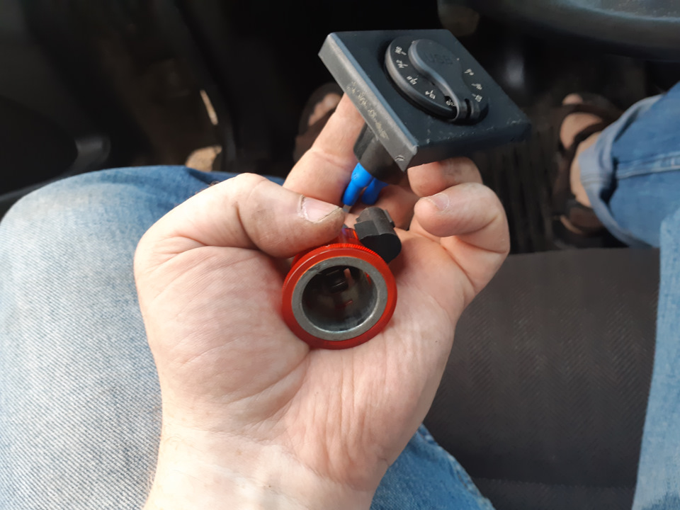 USB розетка замість прикурювача 1