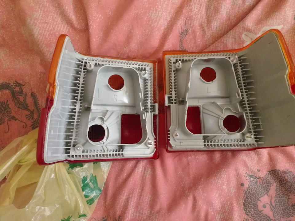 Раптово: Hella 3