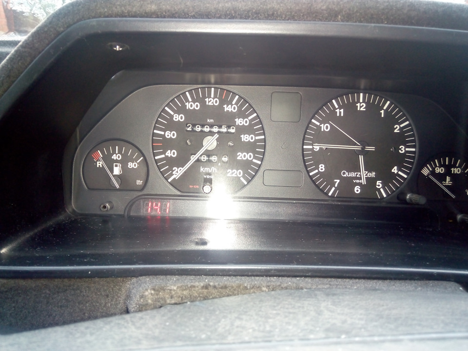 Наказал (40 рублів) 140 Merin Audi100 VS W140 1